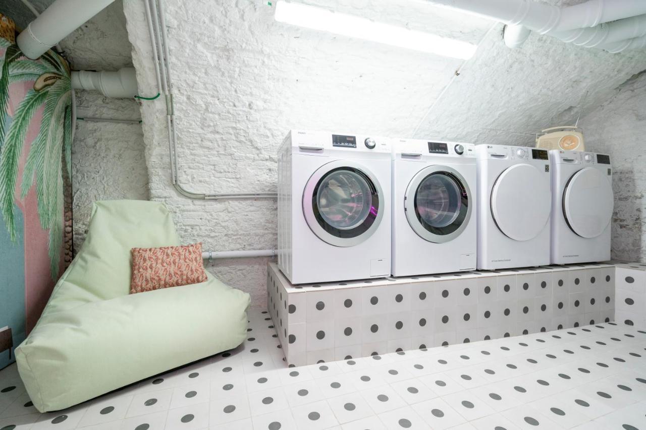 Shway - The Red Monkey Apartment Antwerpen Bagian luar foto
